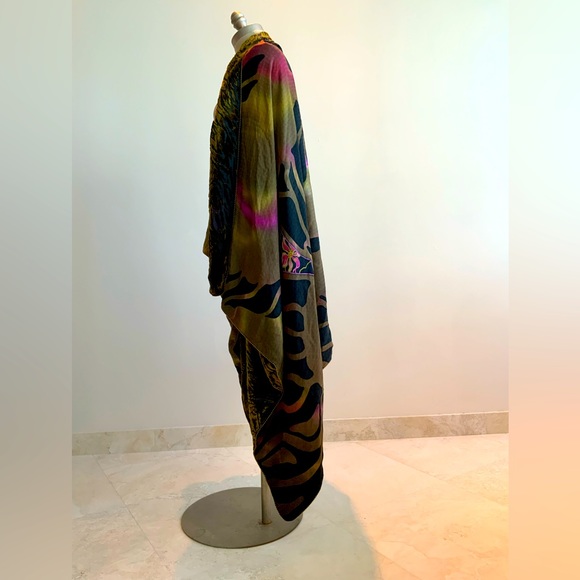 Dramatic Burnt Velvet Double Faced Wrap - Picture 7 of 9